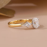 White Gold Engagement Ring Oval – Kite Diamond Design - Ring