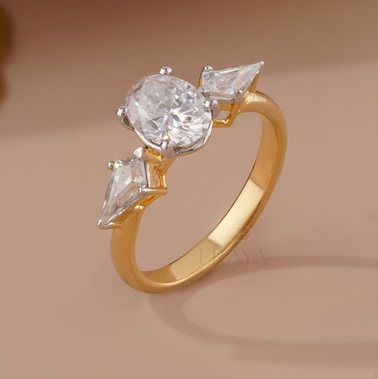 White Gold Engagement Ring Oval – Kite Diamond Design - Ring