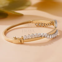 Pear Cut Gold Bracelet with Diamond Bracelate - Ring