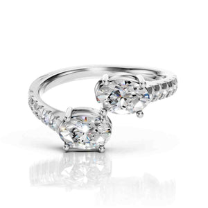 Toi et Moi Ring – Oval Lab Diamond Pave Band