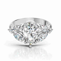 Pear Shaped Ring – Yellow Gold Lab Diamond