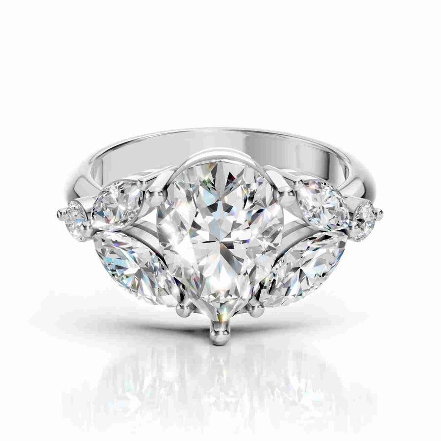 Pear Shaped Ring – Yellow Gold Lab Diamond