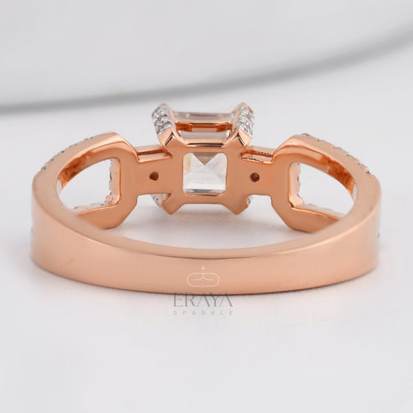 Square emerald cut diamond Ring - Ring