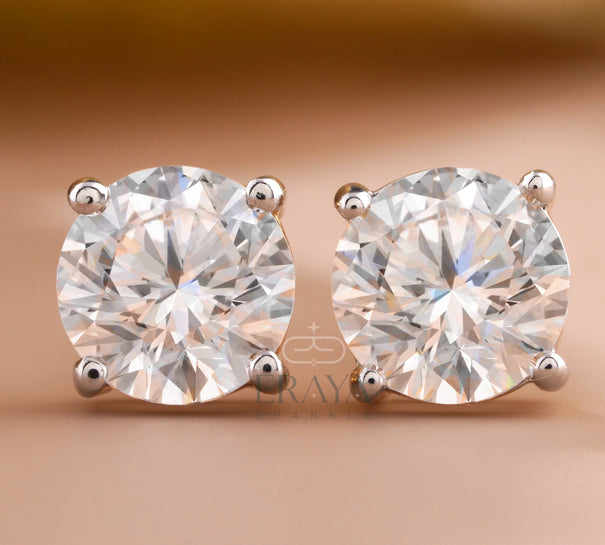 Classic Round Studs with Lab-Grown Diamond - 