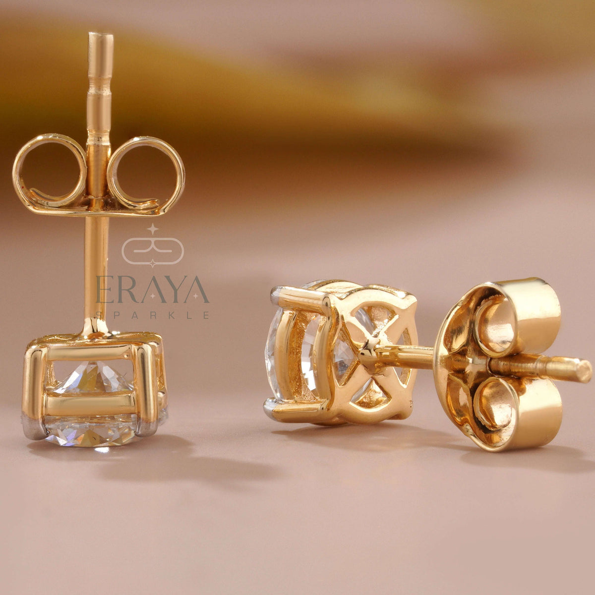 Classic Round Studs with Lab-Grown Diamond