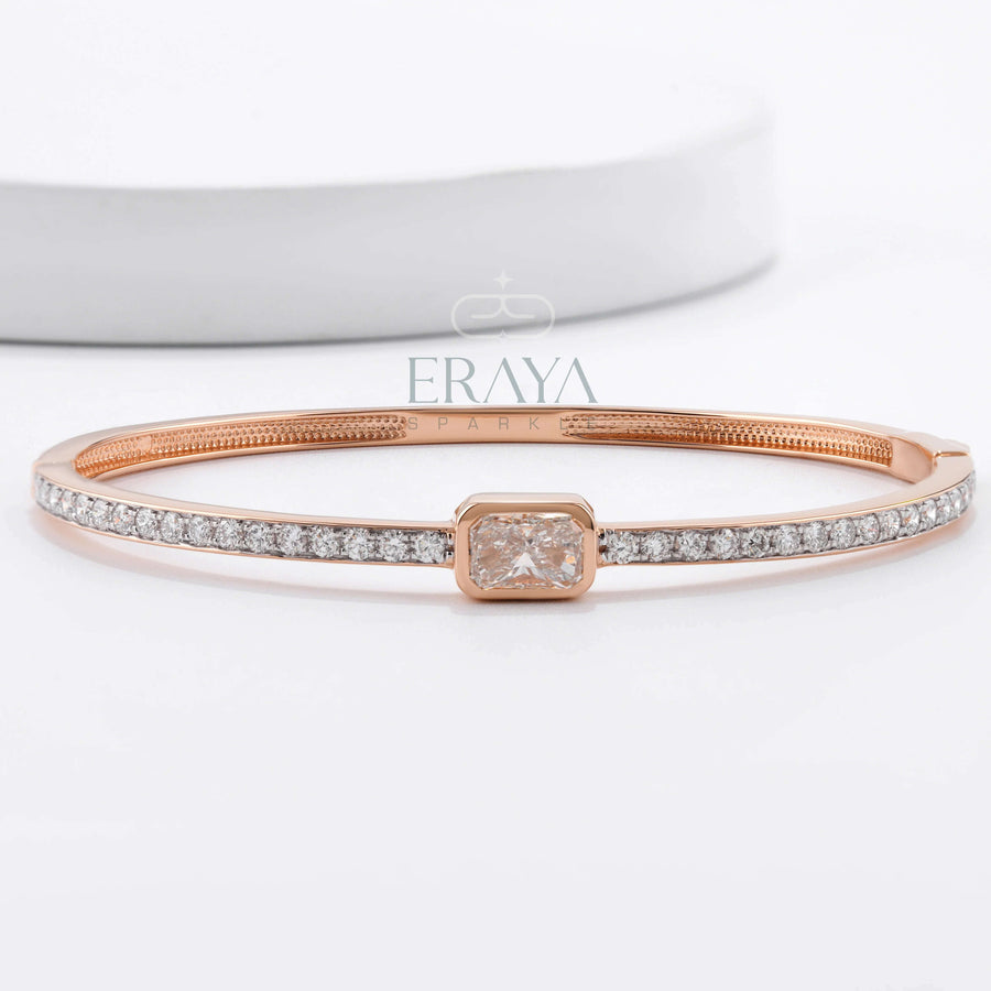 Emerald Cut Bracelet with Ethical diamond -