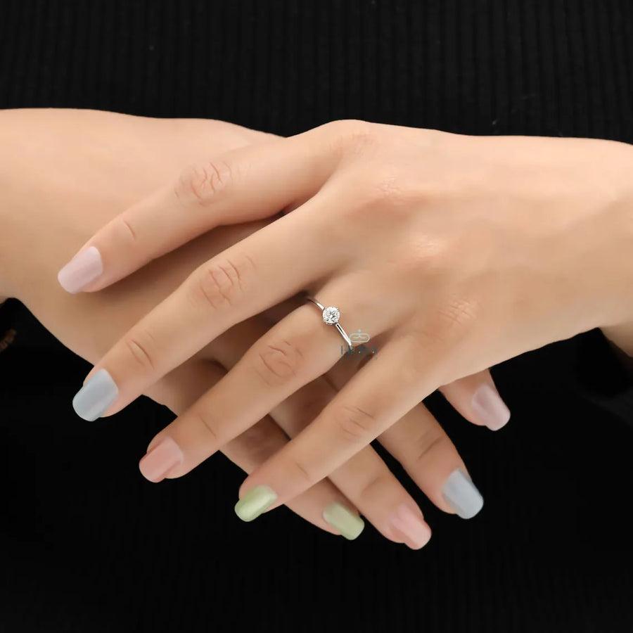 Solitaire Lab Diamond Ring with Round Brilliance