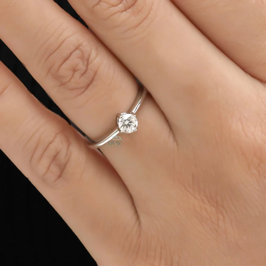 Solitaire Lab Diamond Ring with Round Brilliance