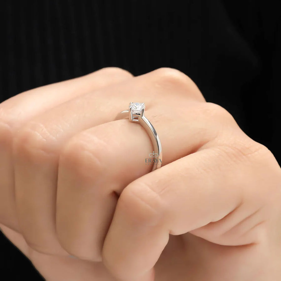 Solitaire Lab Diamond Ring with Round Brilliance