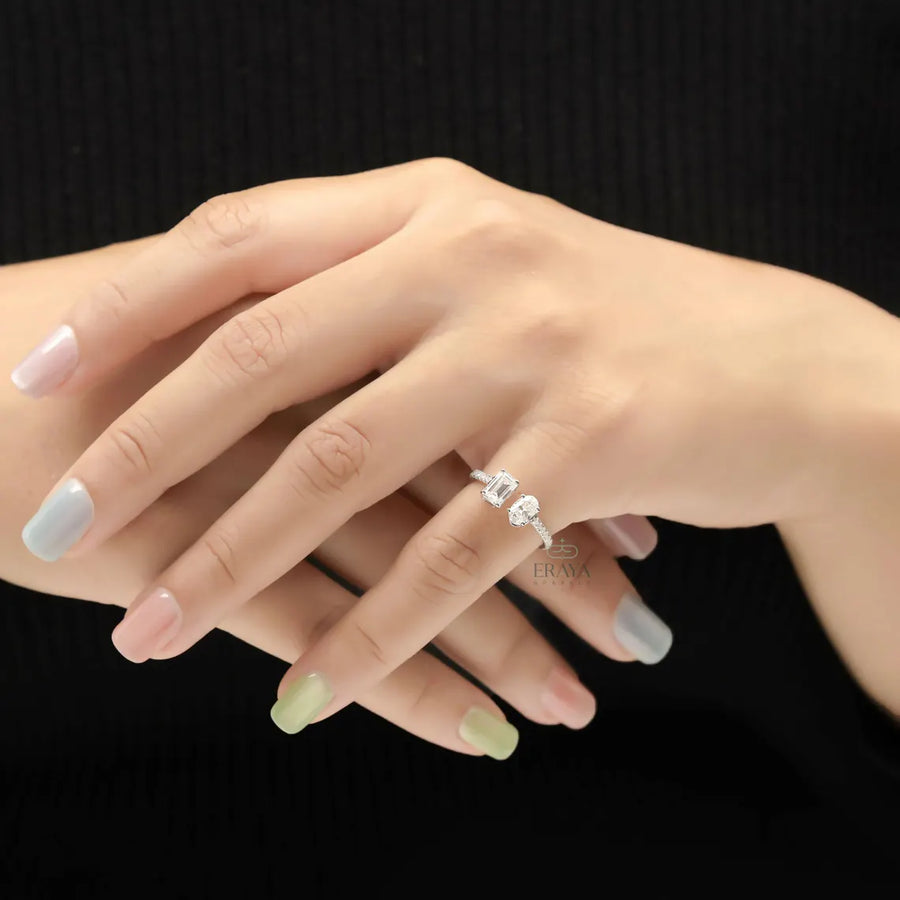 Toi et Moi Engagement Ring with Lab Diamonds