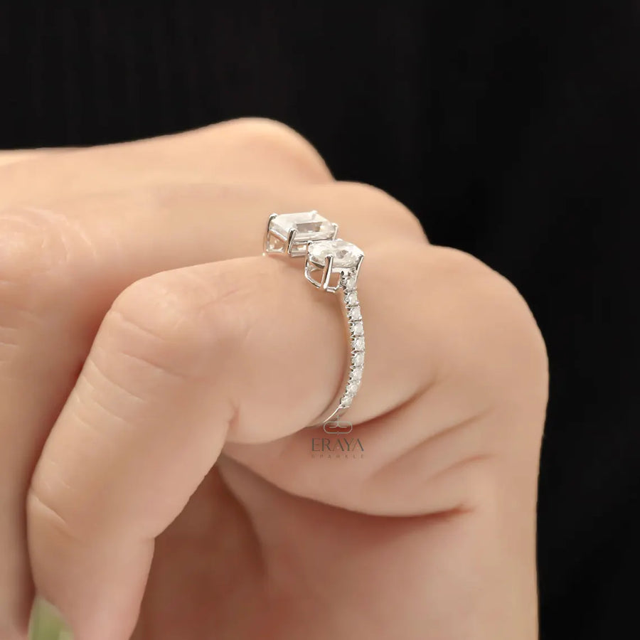 Toi et Moi Engagement Ring with Lab Diamonds