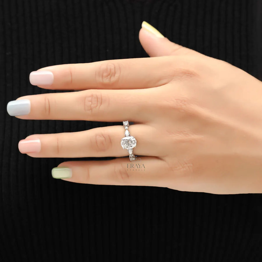 Oval Engagement Rings | Nature Vine Diamond