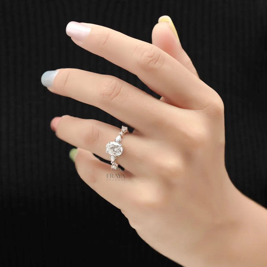 Oval Engagement Rings | Nature Vine Diamond