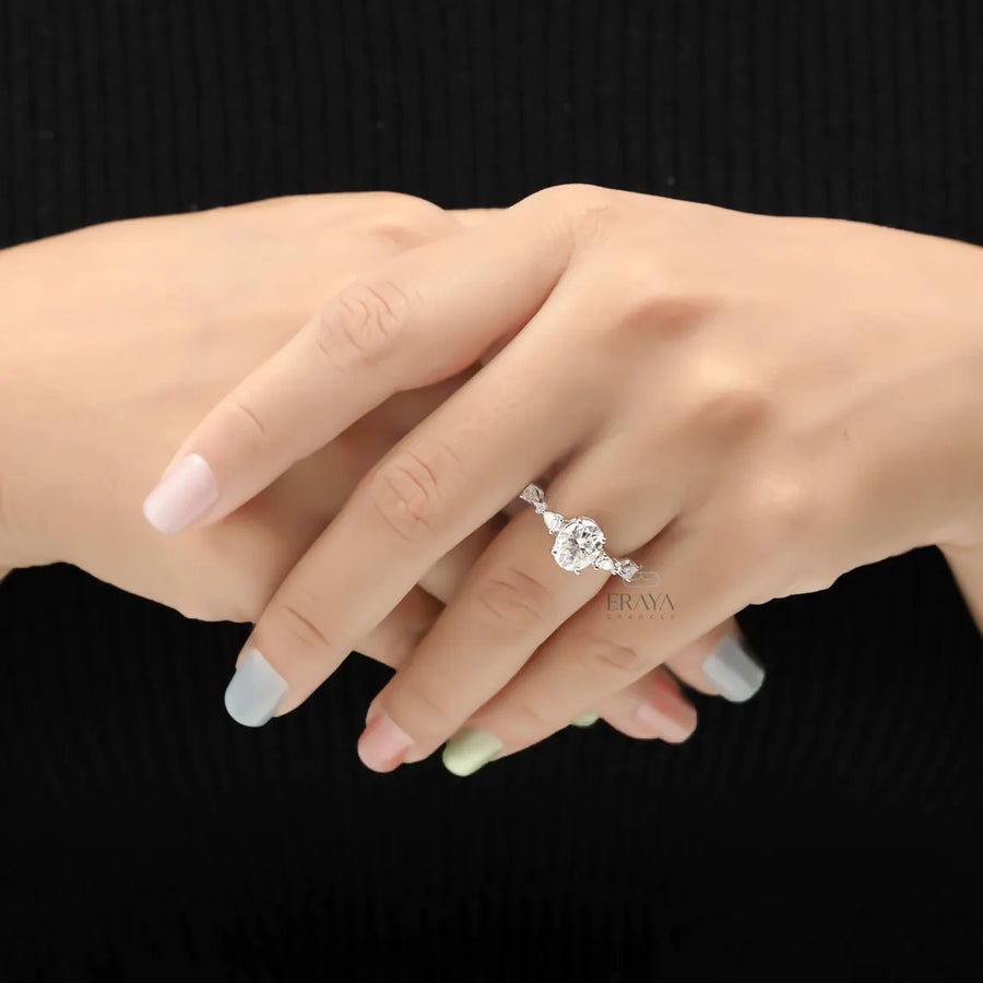 Oval Engagement Rings | Nature Vine Diamond