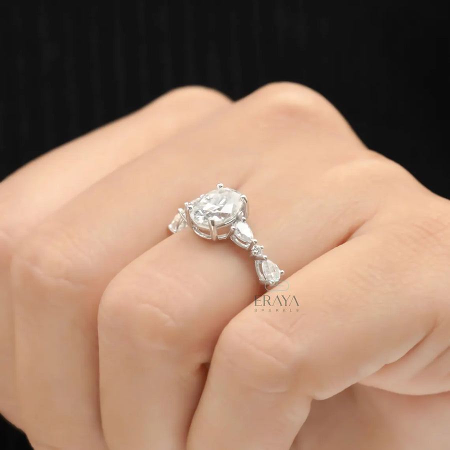 Oval Engagement Rings | Nature Vine Diamond