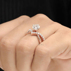 Diamond Engagement Ring with Twisted Pave