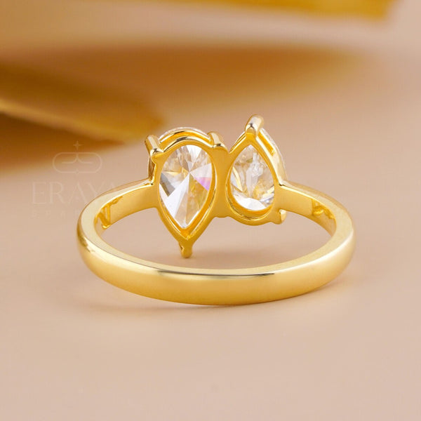 Drop Shape Diamond Ring | Toi et Moi Pear Cut