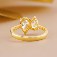 Drop Shape Diamond Ring | Toi et Moi Pear Cut