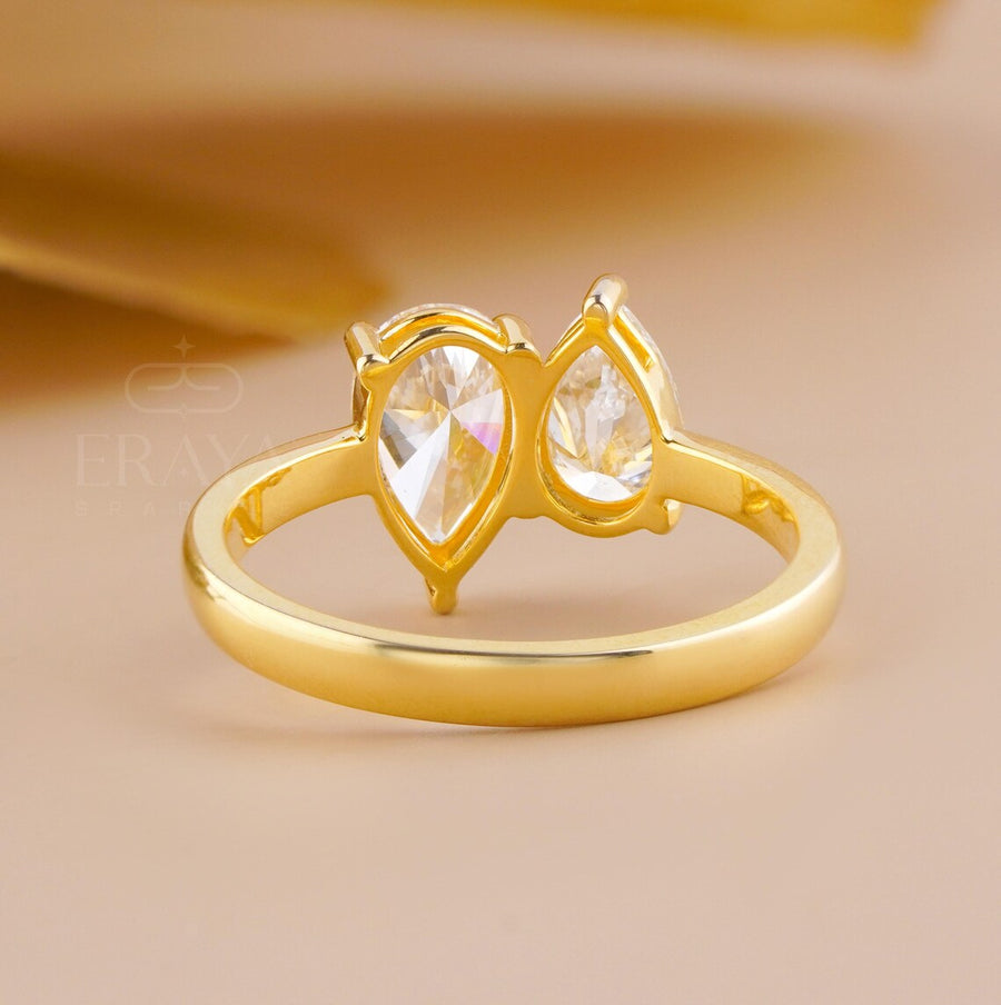 Drop Shape Diamond Ring | Toi et Moi Pear Cut