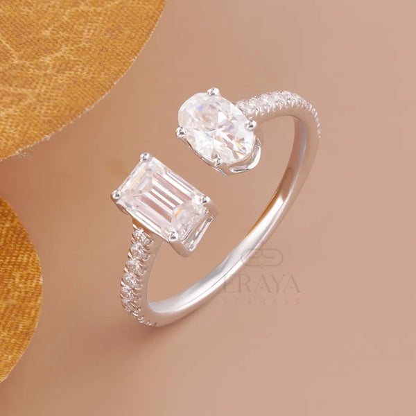 Toi et Moi Engagement Ring with Lab Diamonds