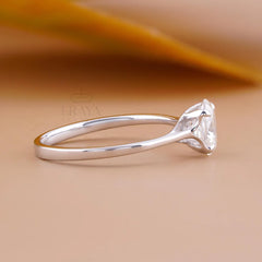 Oval Engagement Rings Classic Solitaire