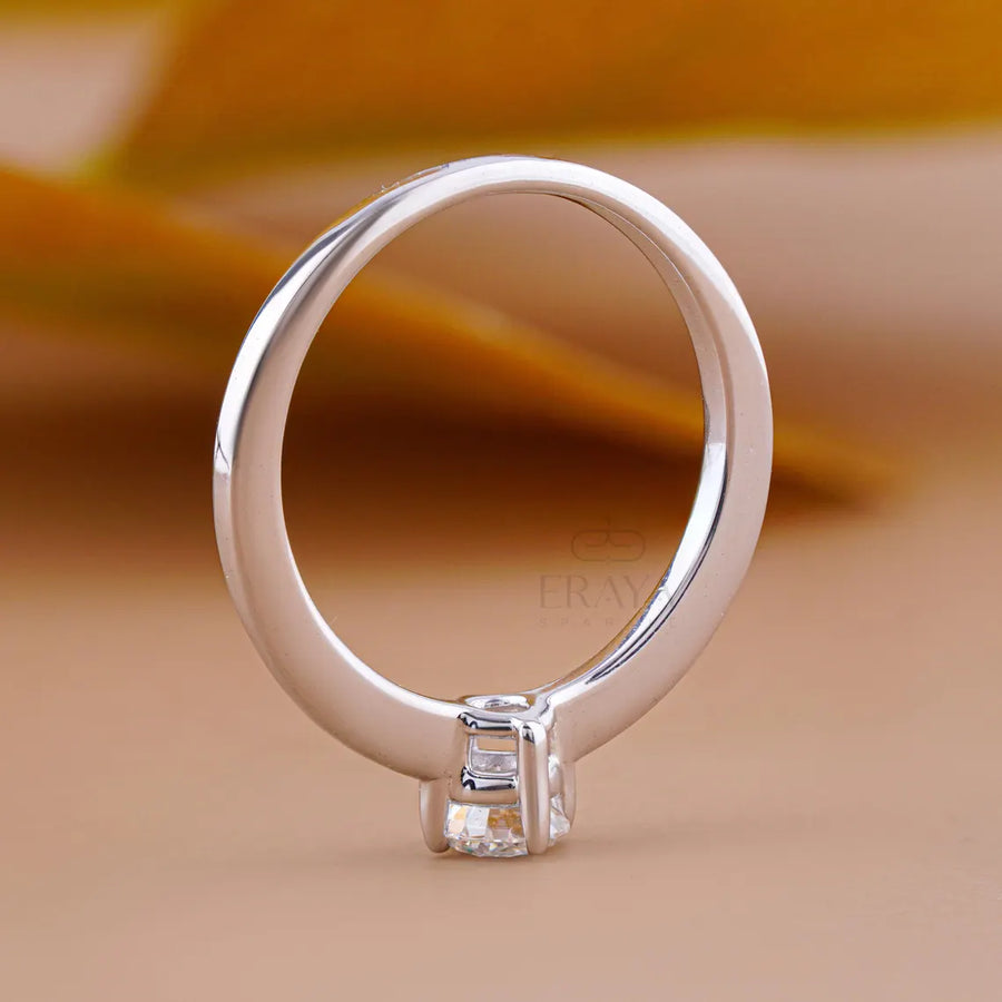 Solitaire Lab Diamond Ring with Round Brilliance
