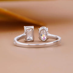 Toi et Moi Engagement Ring with Lab Diamonds