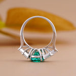 Engagement Ring with Paraiba & Diamond
