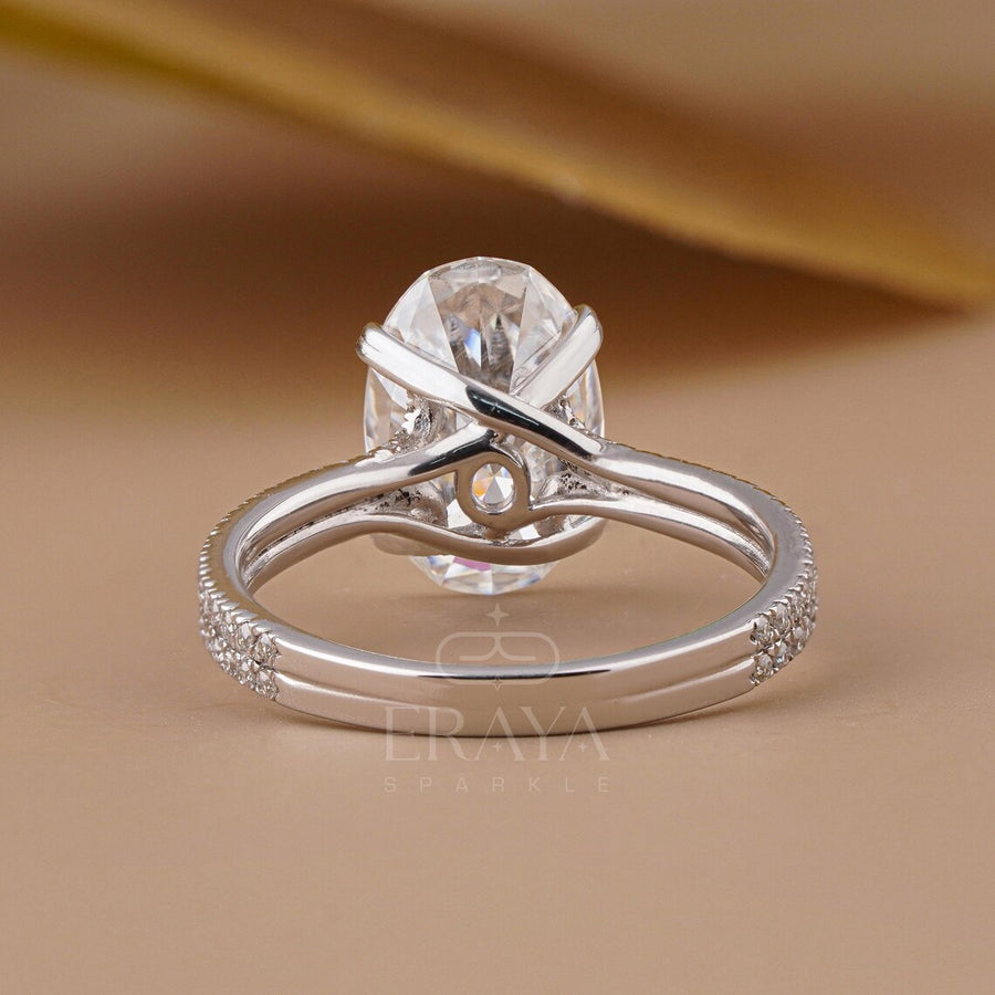 Oval Engagement Ring – Cathedral Diamond