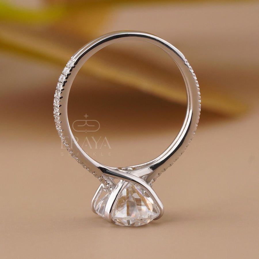 Oval Engagement Ring – Cathedral Diamond
