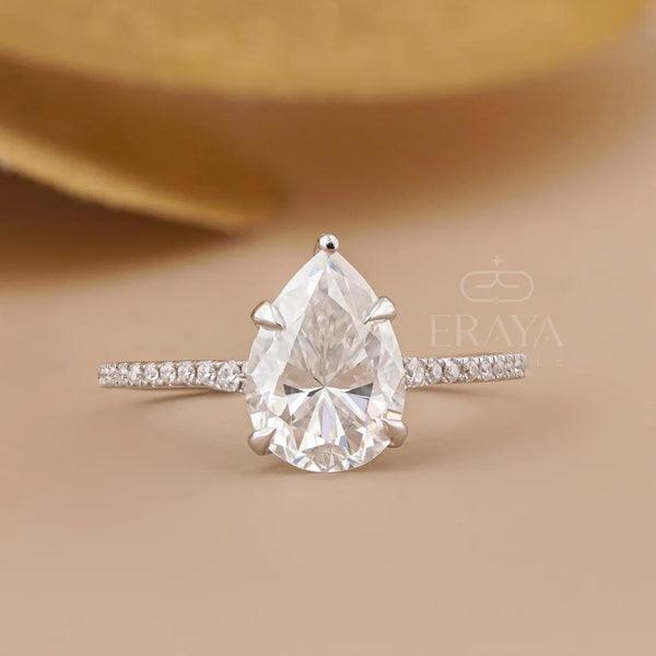 Pear Cut Engagement Ring with Lab Grown Diamond