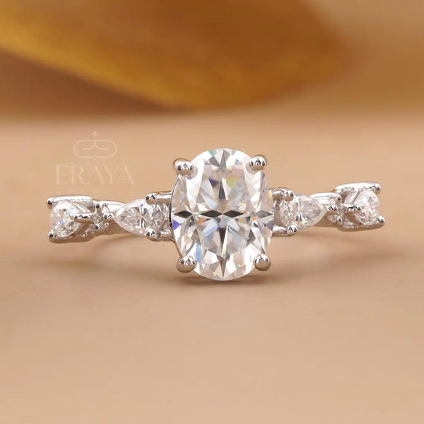 Oval Engagement Rings | Nature Vine Diamond
