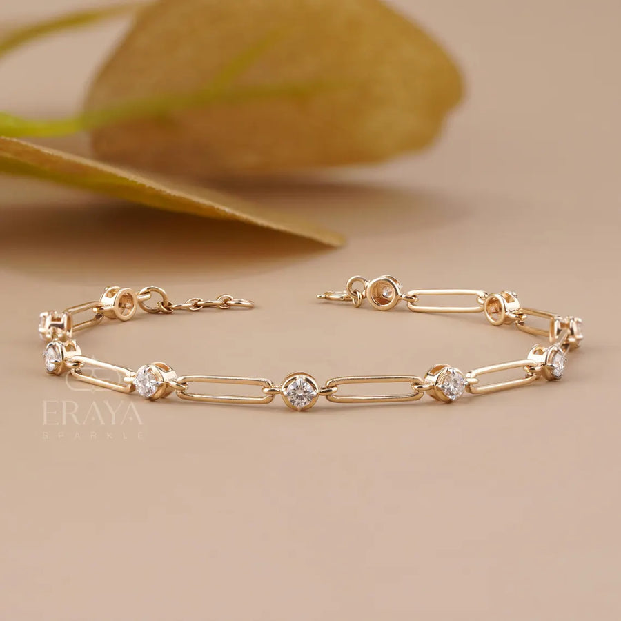 Lab Diamond Paperclip Bracelet in Gold