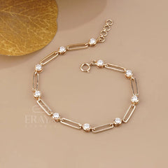 Lab Diamond Paperclip Bracelet in Gold