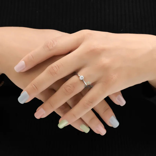 Solitaire Ring with Lab Grown Diamond