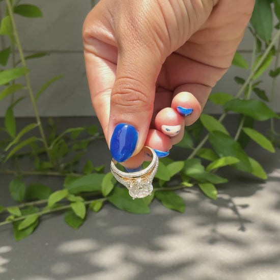 Sustainable lab-grown diamond ring in gold