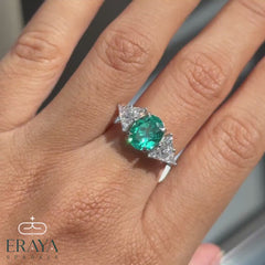 Engagement Ring with Paraiba & Diamond